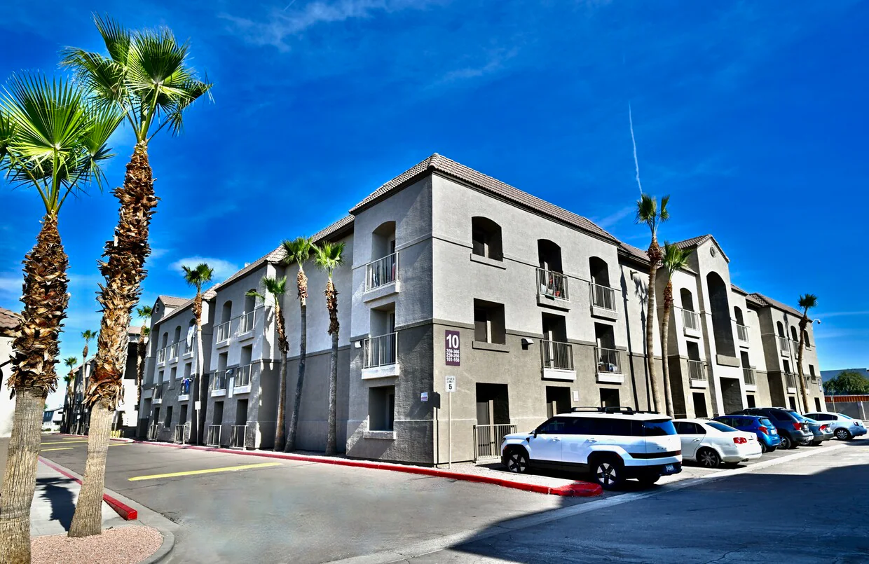 Sunrise & 28th St Apartments